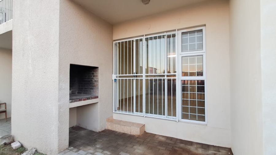 2 Bedroom Property for Sale in Burgundy Estate Western Cape